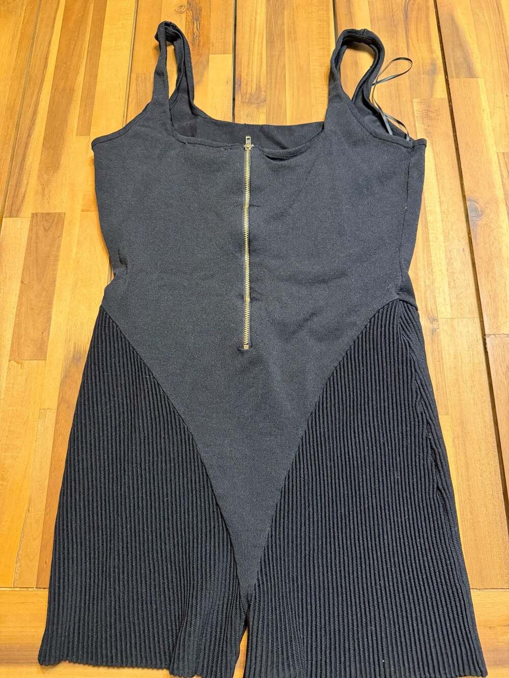 Hera Collection Black Ribbed Knit Mini Dress with Front Zip
